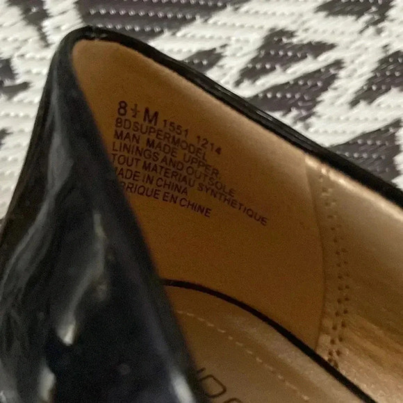 Bandolino B.Flexible | Peep- Toe Heels - Picture 7 of 7